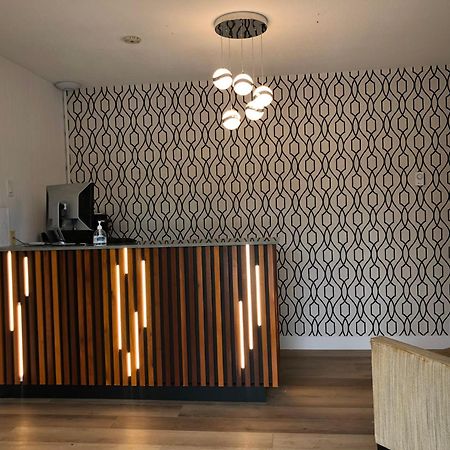 세첼트 The Spot At Porpoise Bay 모텔 외부 사진